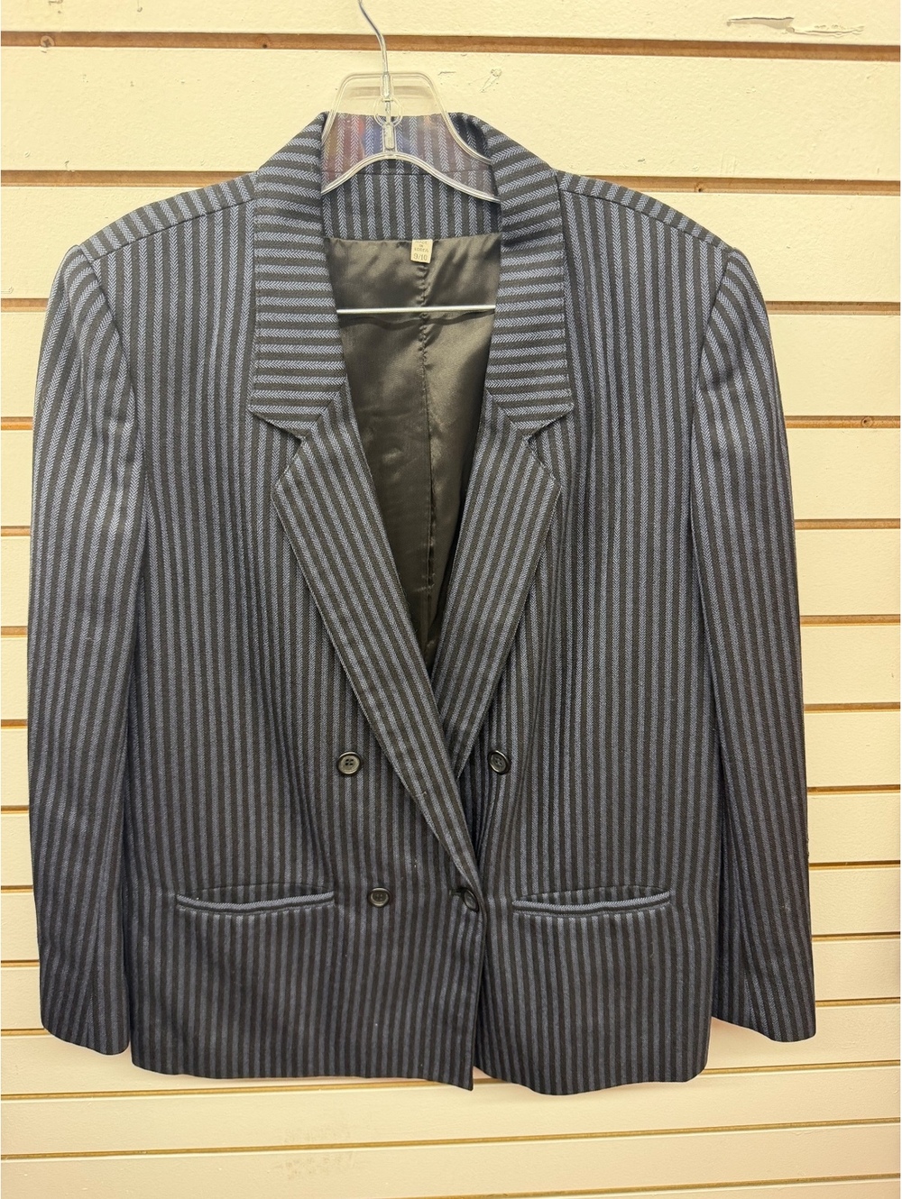 Vintage Women’s Size 9/10 Navy Blue Pinstripe Double Breasted Blazer